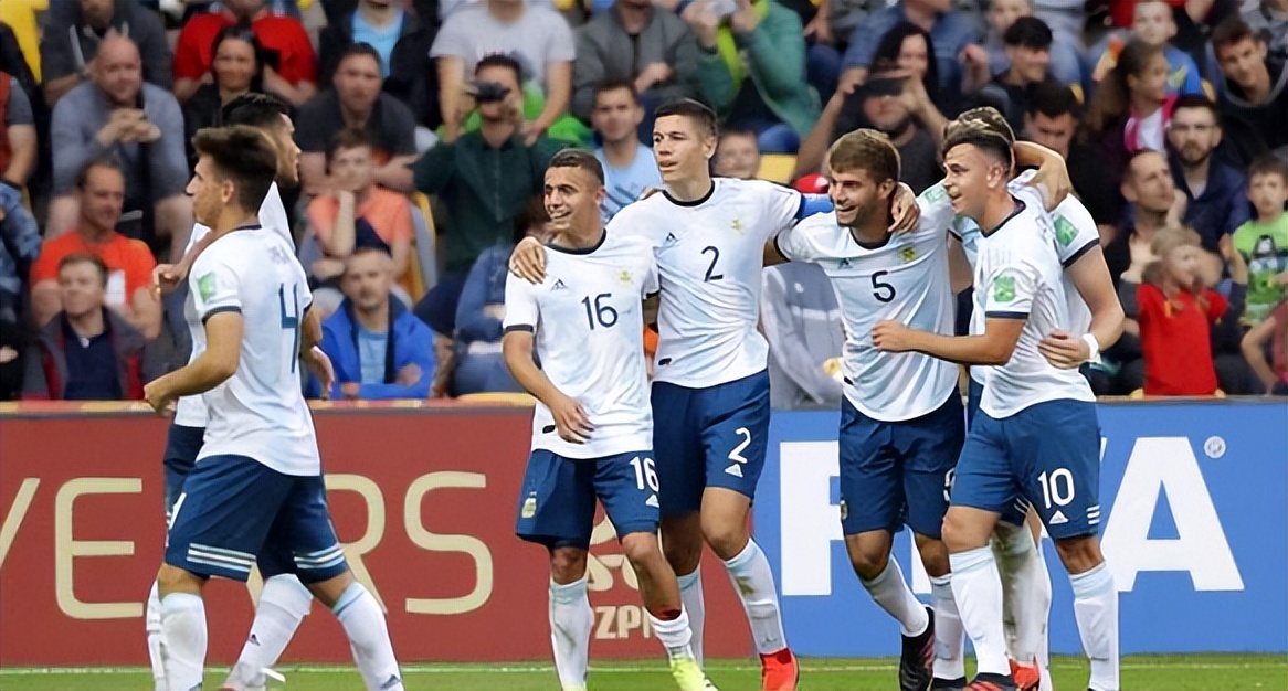 乌拉圭碾压挪威，范戴克刷新纪录