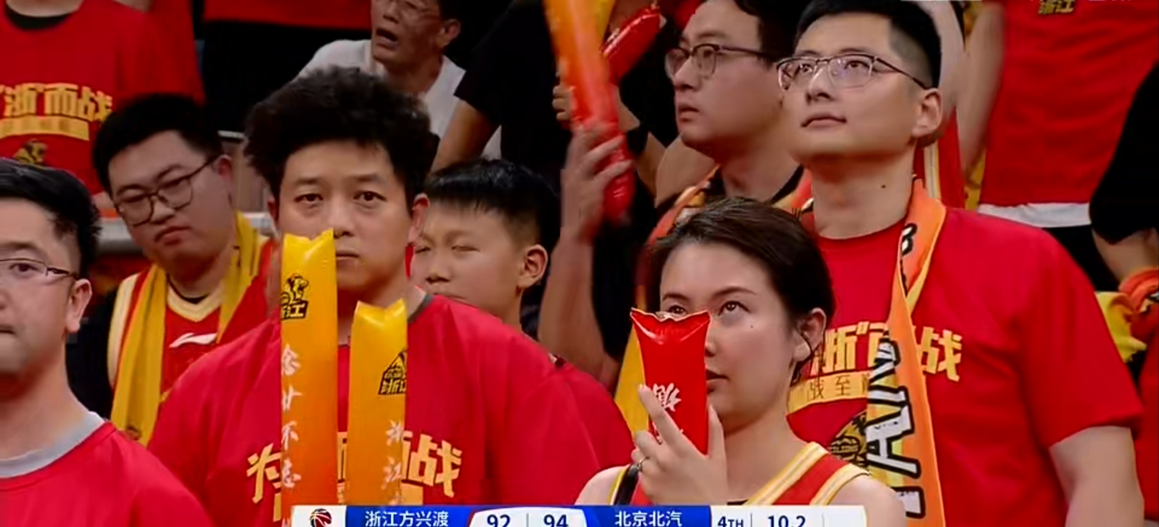 76人完胜雄鹿，孙铭徽带队取胜