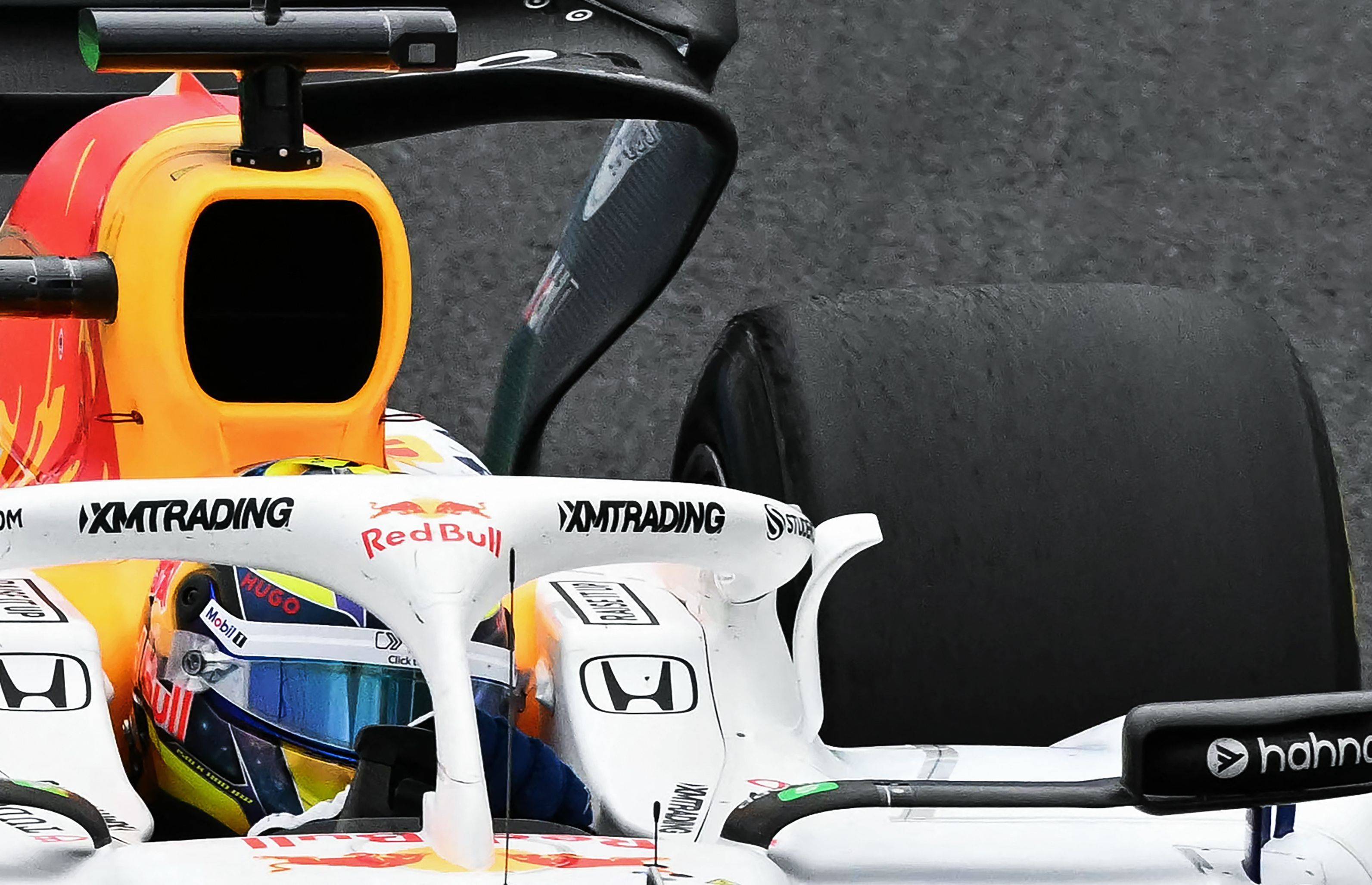 红牛二队逆转迈凯伦，皮亚斯特里带队取胜