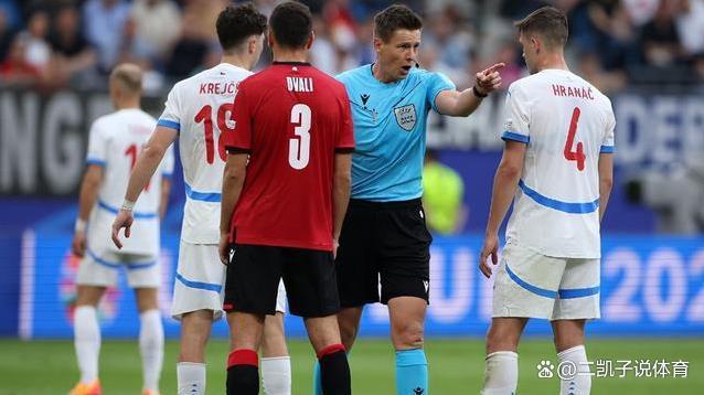 英格兰碾压土耳其，C罗关键制胜