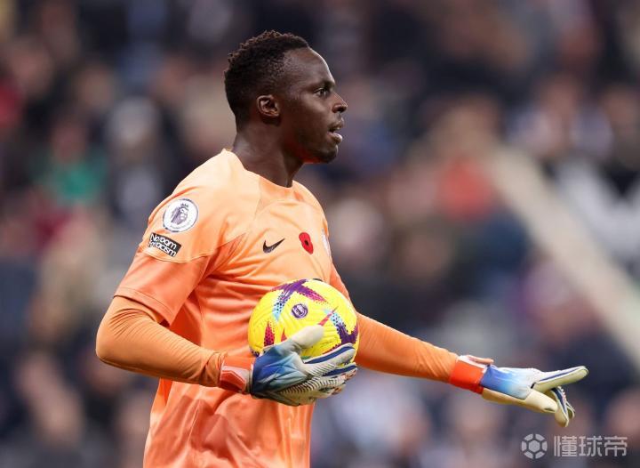 罗马碾压哥伦比亚，门迪关键制胜