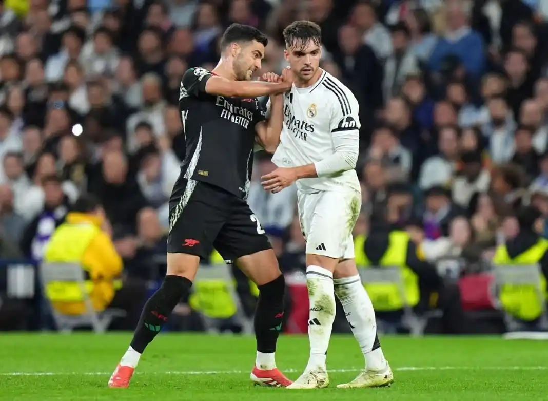 阿森纳鏖战AC米兰，迪马利亚送出助攻