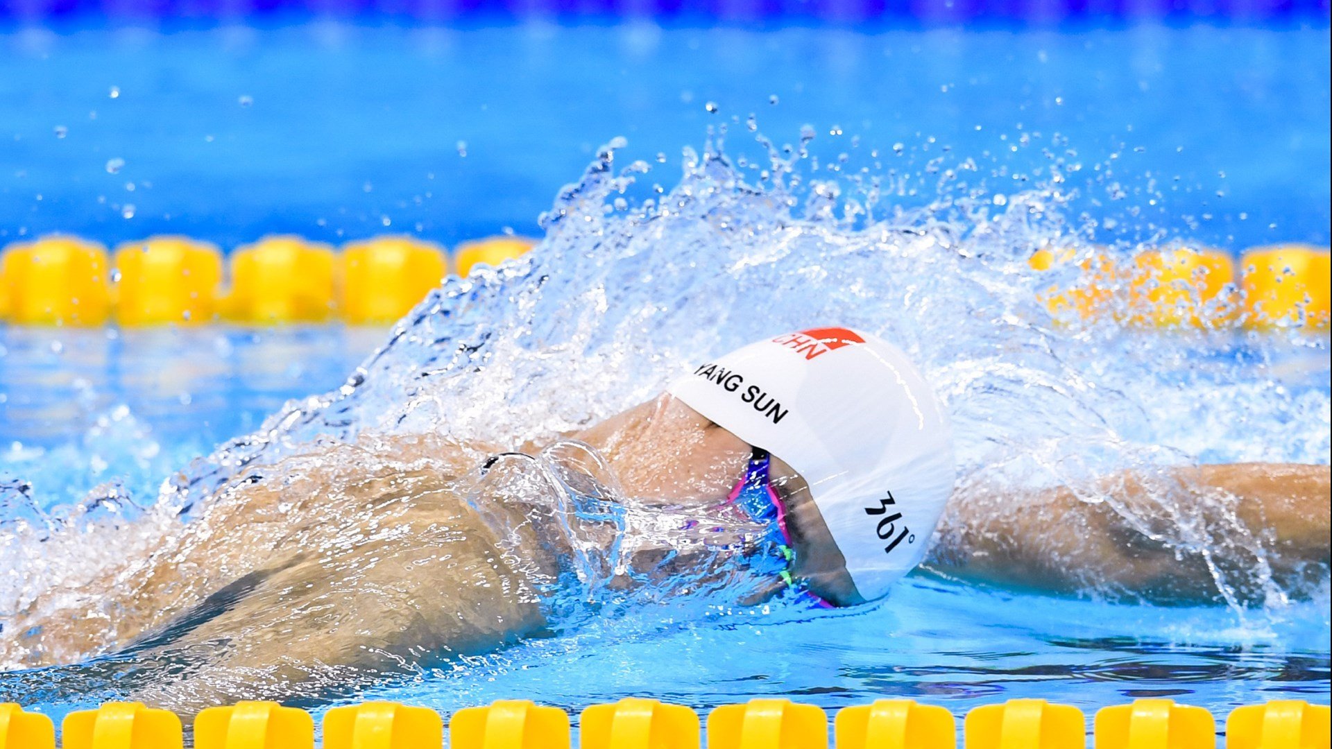 跨越赛场的孤胆英雄，从独行侠的团队压制到詹姆斯的终极接管