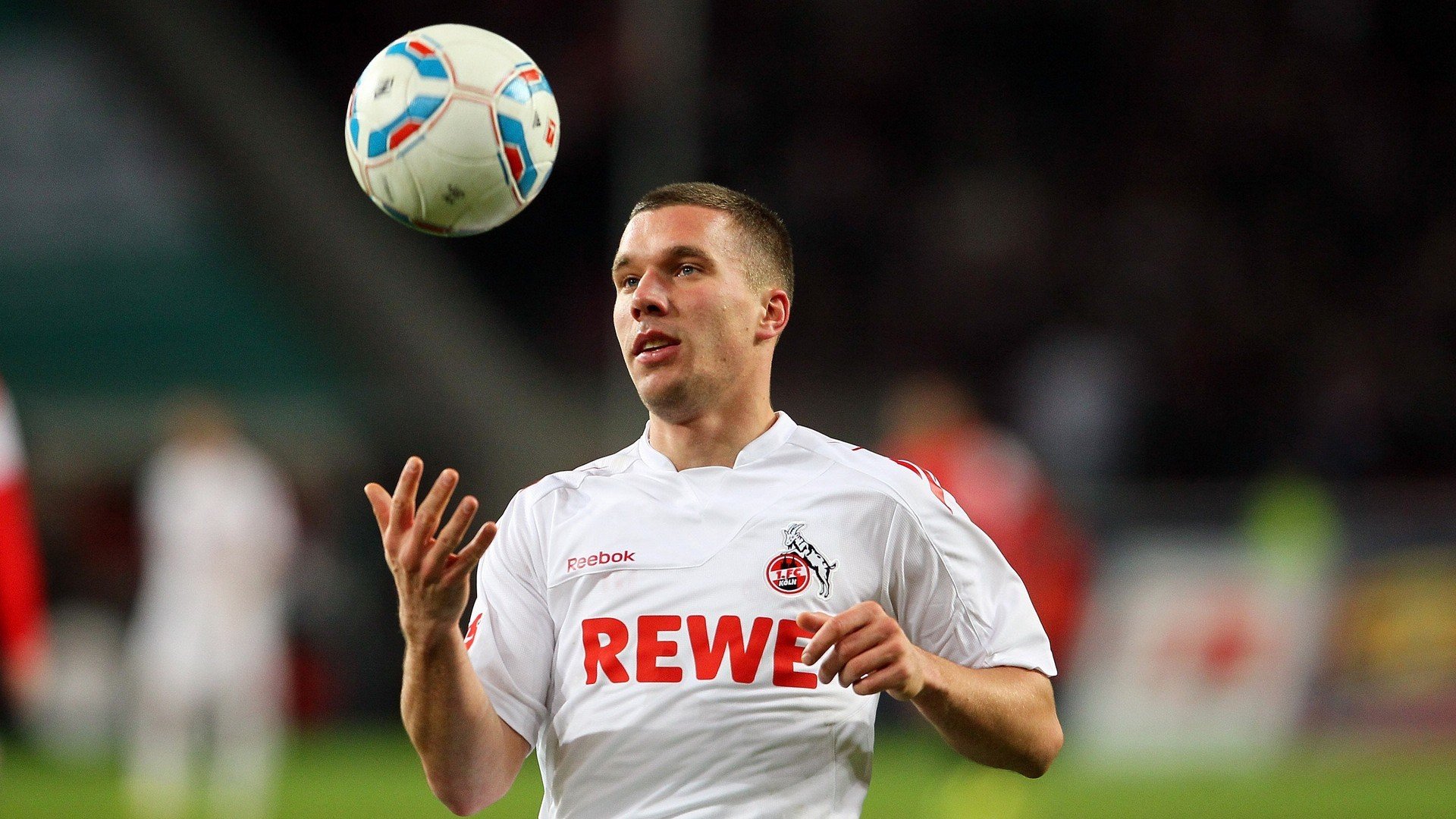 绝境中的英雄，阿坎吉关键一击，马赛压哨逆转厄瓜多尔